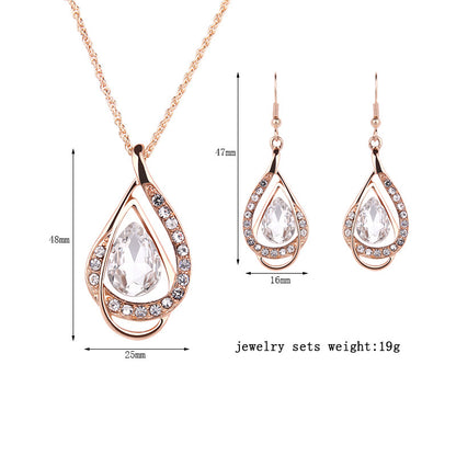 Parure collier boucles d'oreilles rétro deux pièces