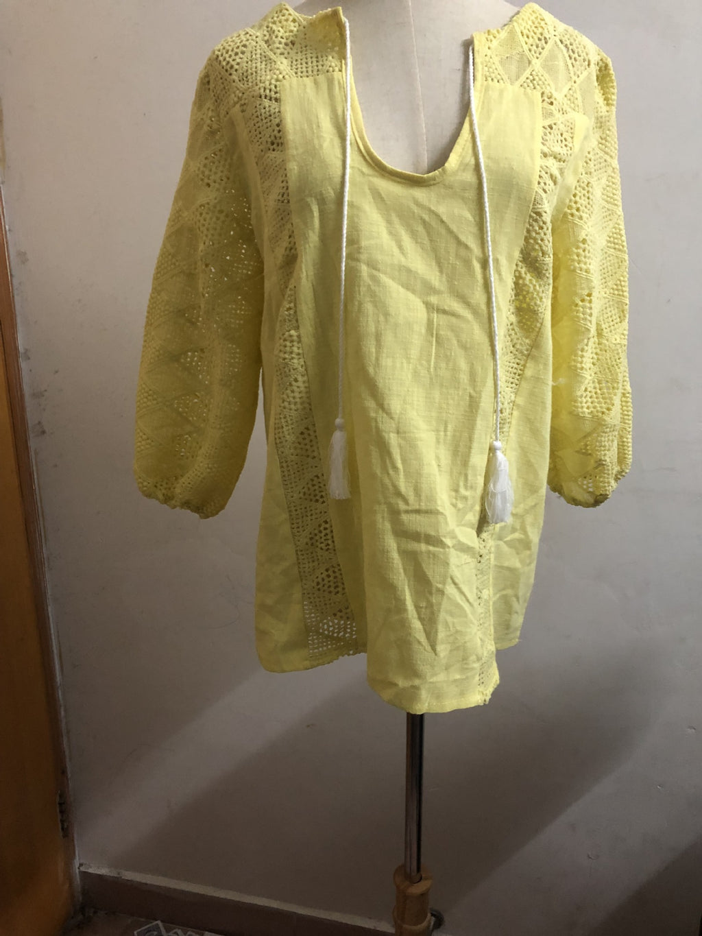 Lace Stitching U-neck 3 4 Sleeve T-shirt