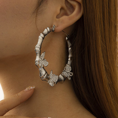 Boucles d'oreilles Papillon Intelligentes Micro-incrustées Rétro Exagérées en Bambou Rond