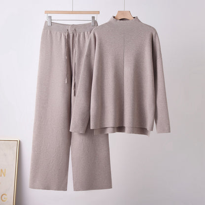 Sublimez votre style quotidien avec cet ensemble deux pièces polyvalent.