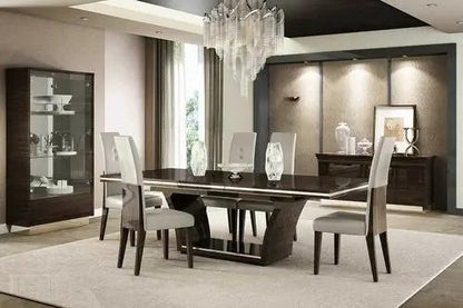 Dining table and set of 6 chairs