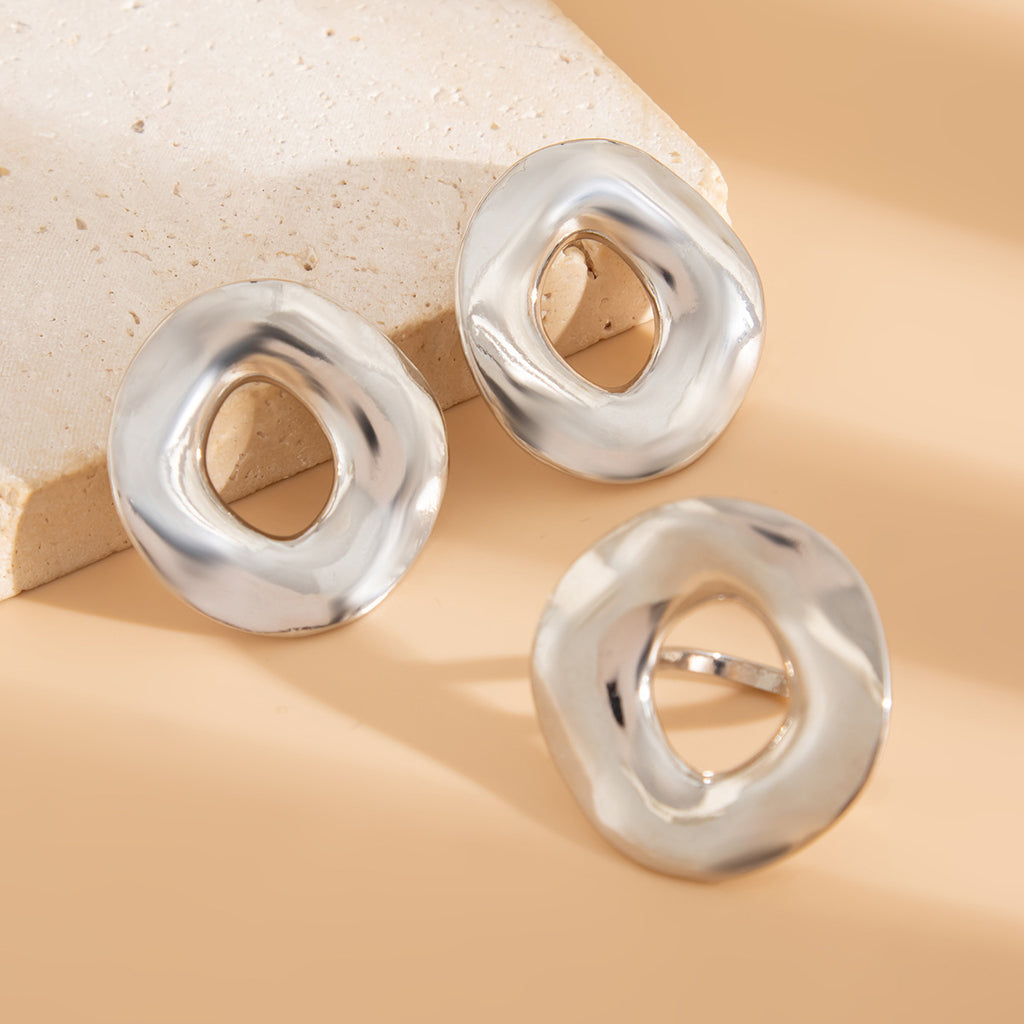 Boucles d'oreilles brillantes rondes irrégulières avec personnalité en géométrie creuse