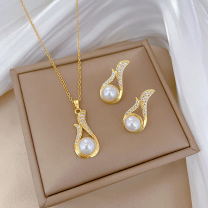 Parure Collier et Boucles d'Oreilles Luxe Léger Perle et Diamants