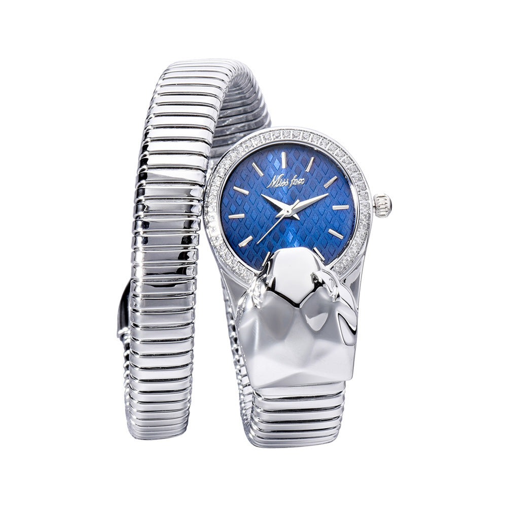 Tendencia de moda femenina: reloj de serpiente con incrustaciones de diamantes
