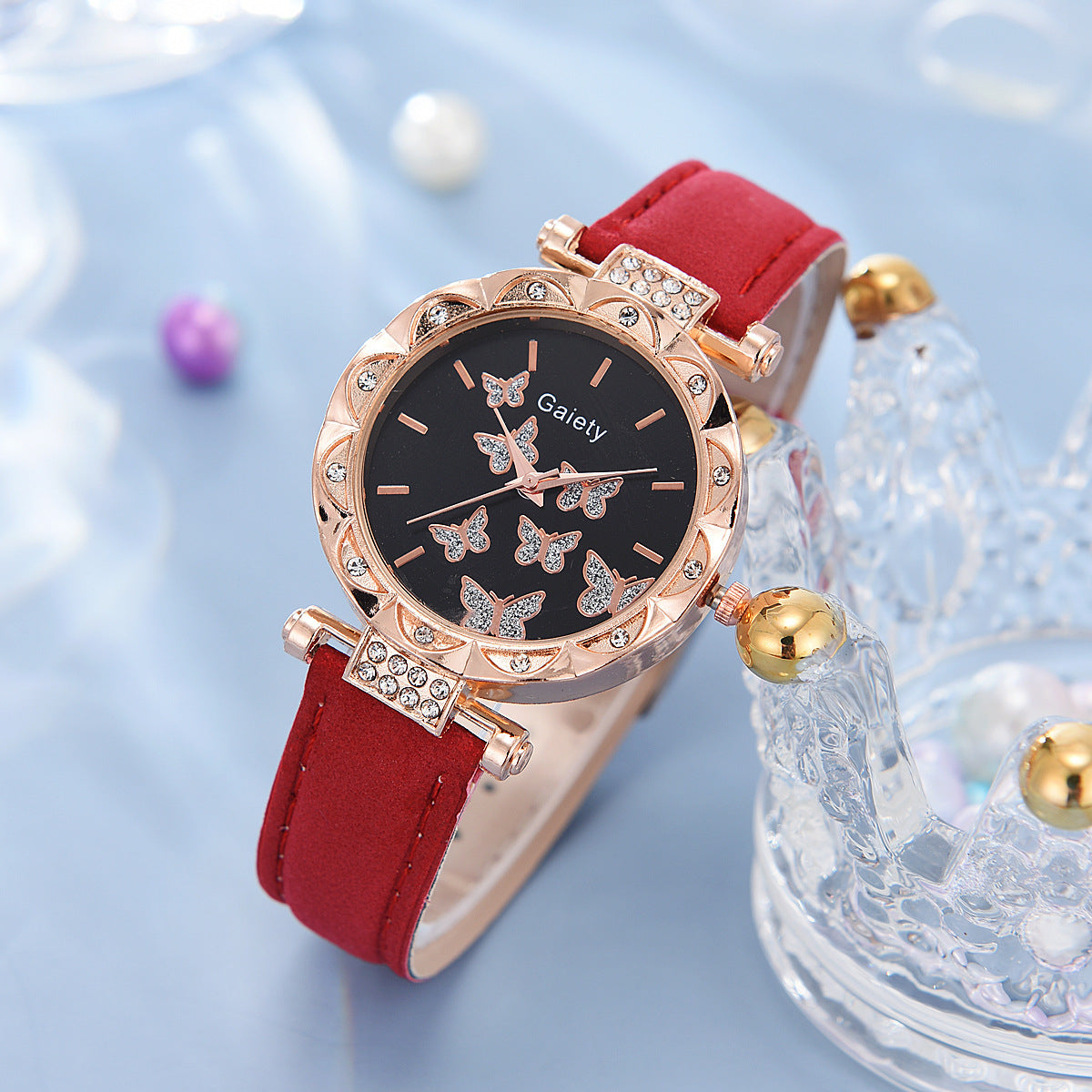 Montre à bracelet numérique simple papillon pour femmes