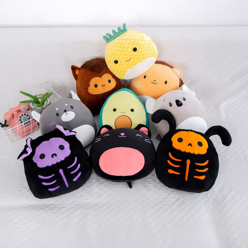 Almohada de peluche suave de animales de dibujos animados.