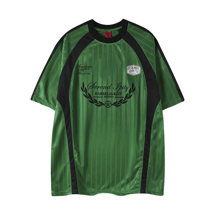 Camiseta deportiva de manga corta con rayas en contraste