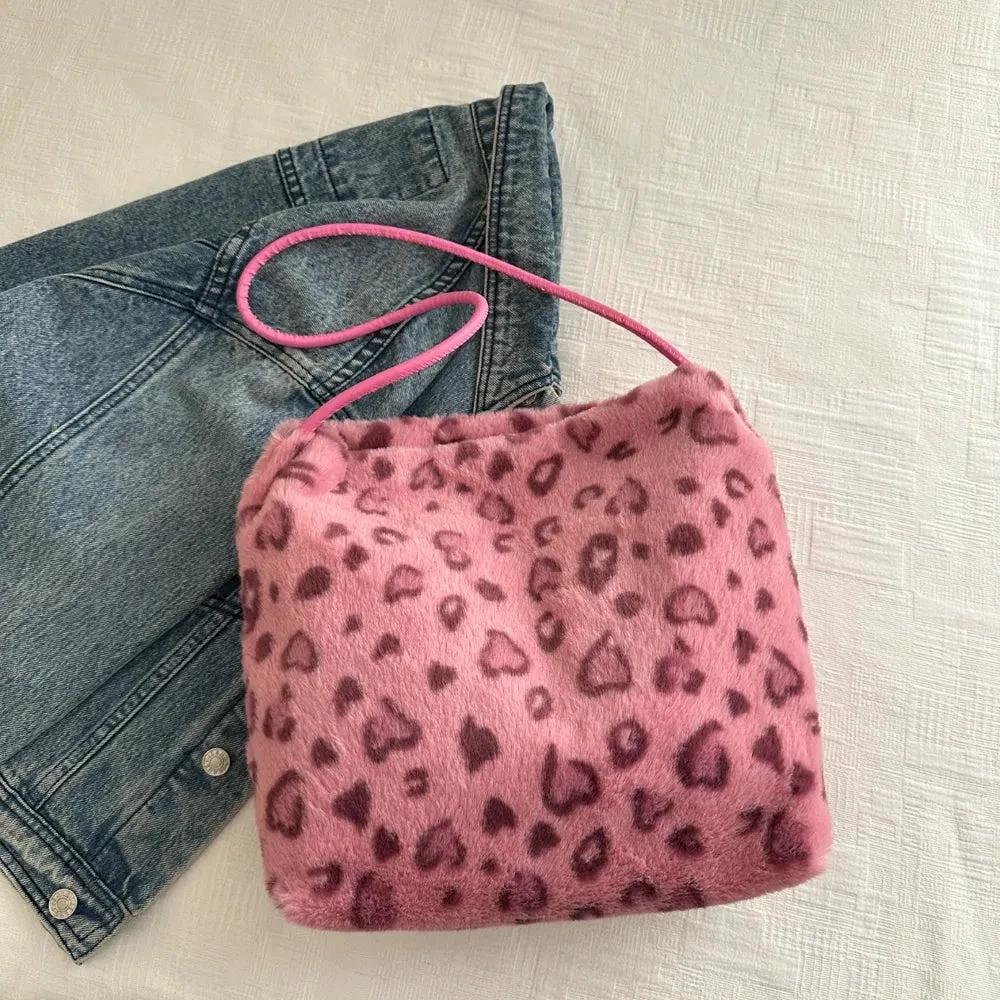 Leopard Furry Shoulder Bag by eprolo