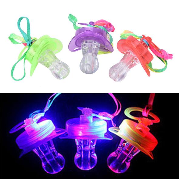 Sucette et sifflet à LED