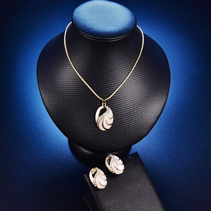 Collier et boucles d'oreilles forme écaille de tortue