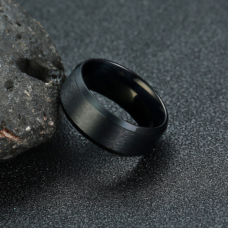 Anillo biselado cepillado de cara ancha y dominante