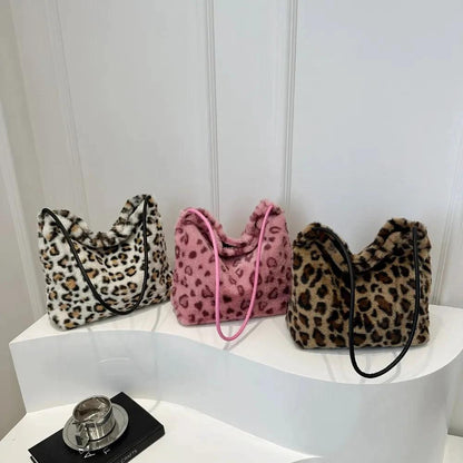 Leopard Furry Shoulder Bag by eprolo