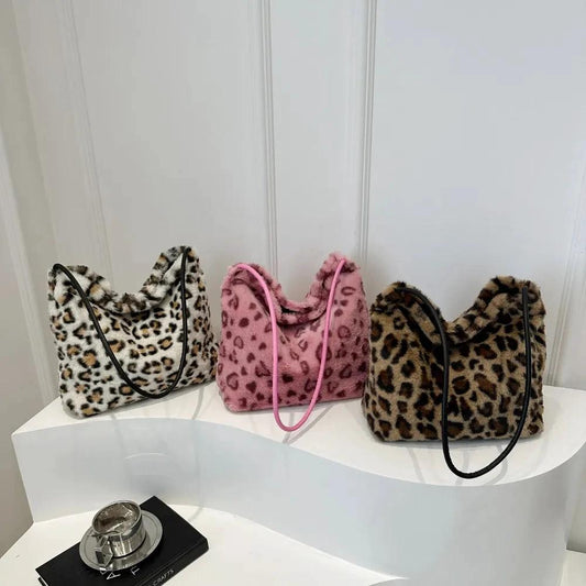 Leopard Furry Shoulder Bag by eprolo