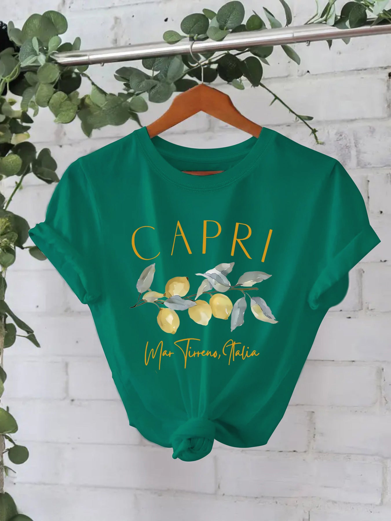 Pattern printed T-shirt