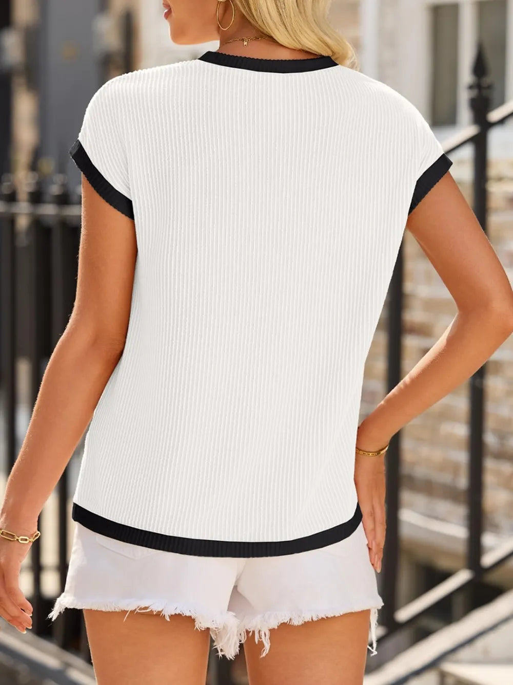 Women's short sleeved T-shirt basic ribbed knit T-shirt