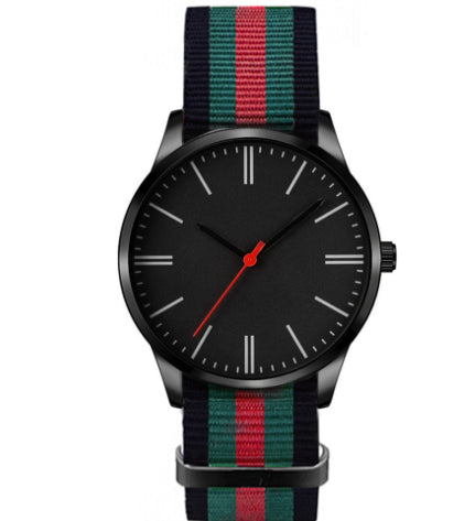 Montre de sport tendance décontractée pour hommes