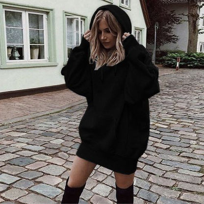 Pull épais à capuche ample et manches longues pour femme