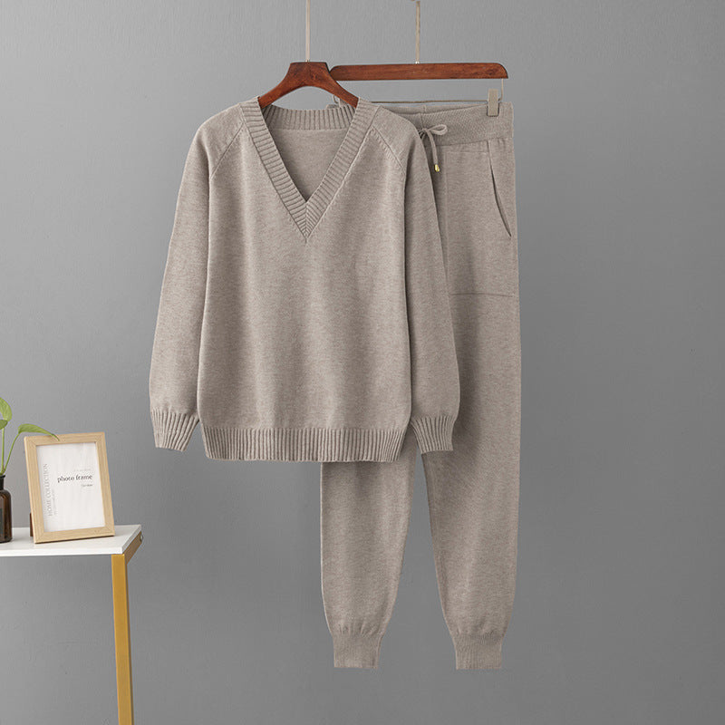Conjunto de jersey de pico y pantalón
