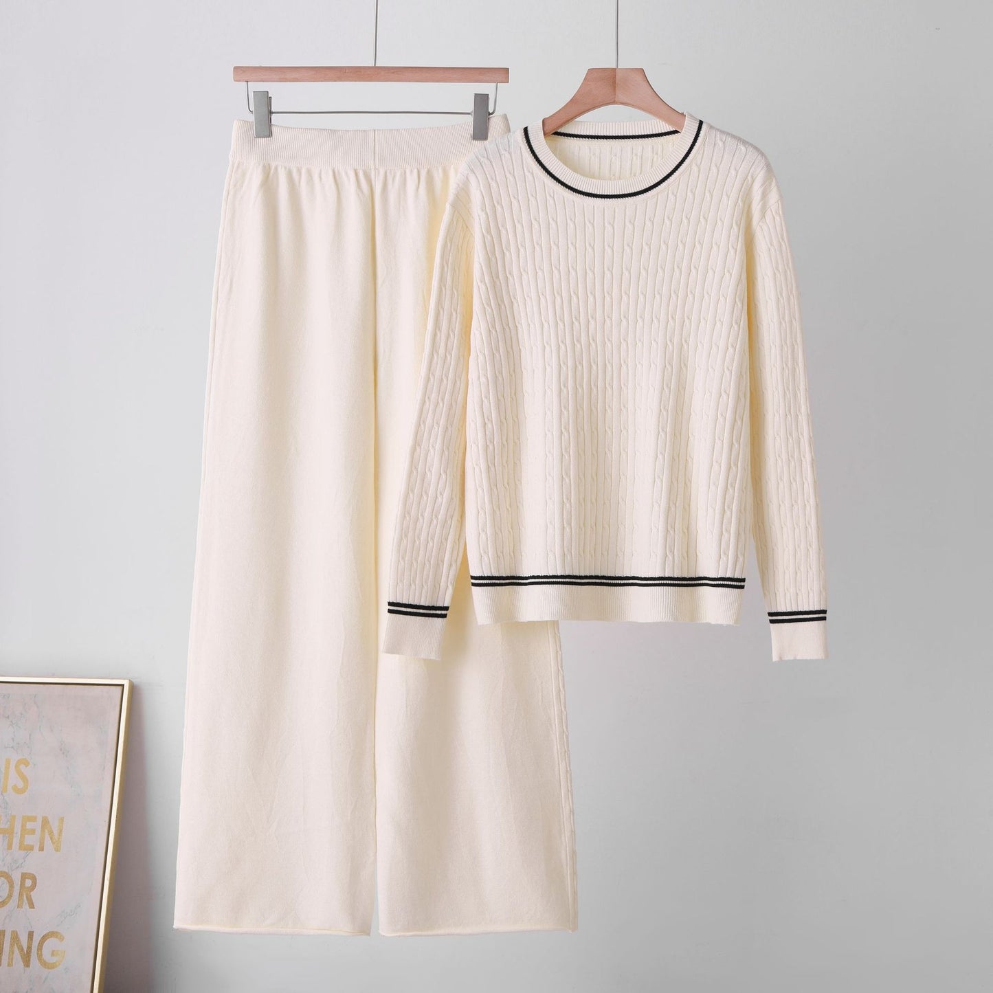 Elevate your everyday style with this sophisticated two-piece knit set
