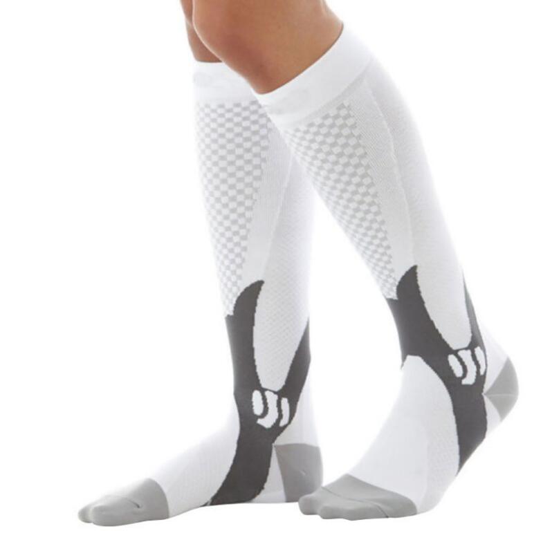 Calcetines de compresión para hombre y mujer. El mejor ajuste atlético gradual para correr, viajar en avión, aumentar la resistencia, la circulación y la recuperación.