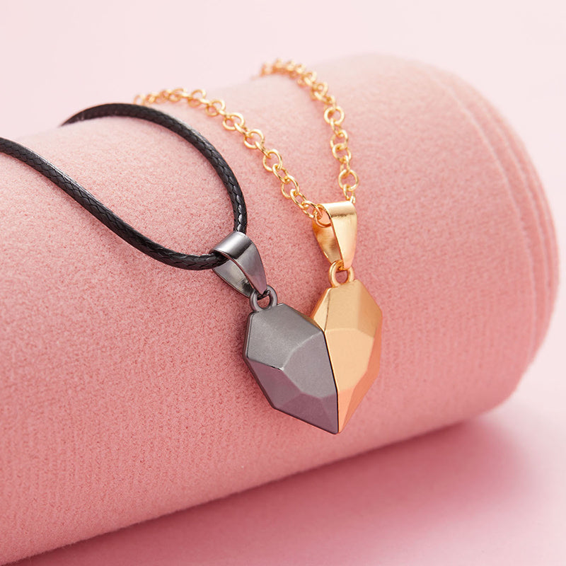Collier aimanté créatif avec cœur brisé pour hommes et femmes