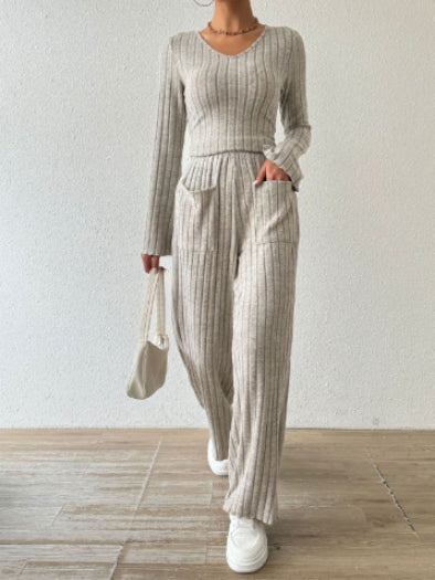 Ensemble Col Roulé Manches Longues et Pantalon Large Taille Haute