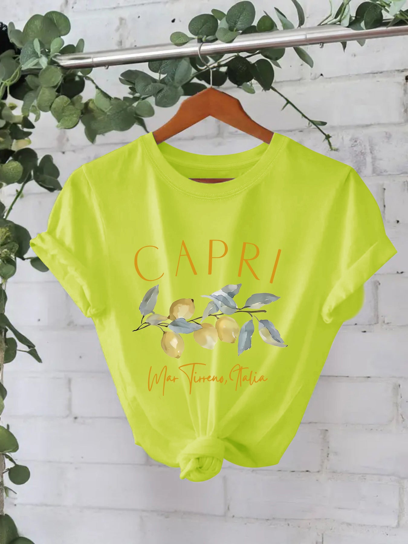 Pattern printed T-shirt