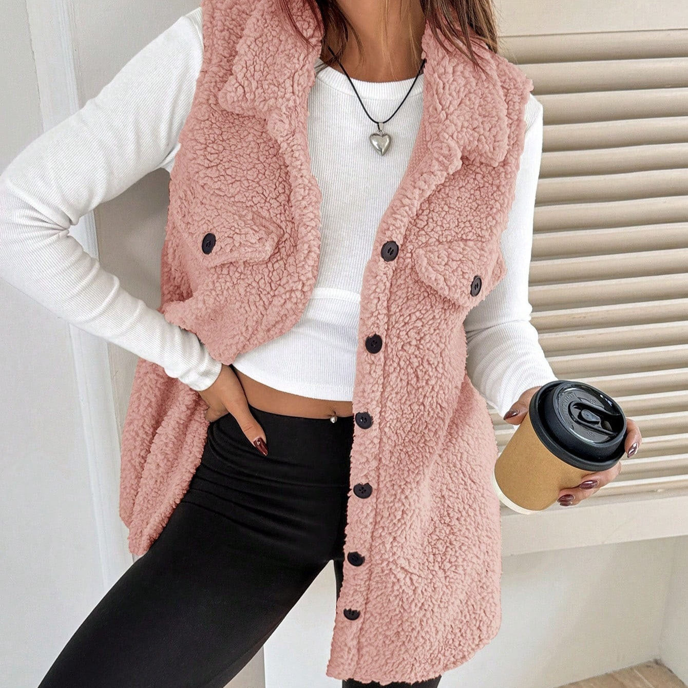 Cardigan gilet peluche ouvert à revers boutonnés