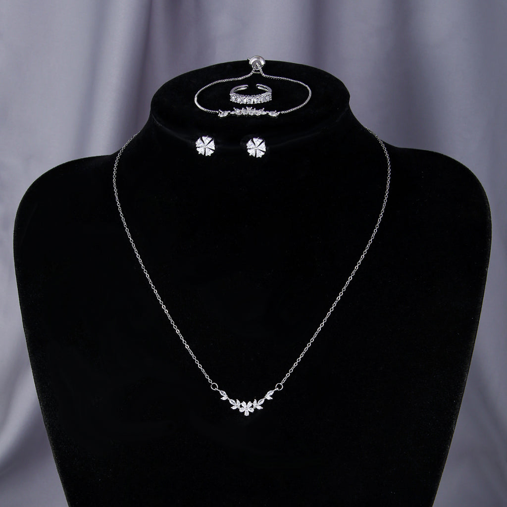 Sencillo y Elegante Conjunto de Joyas con Circonita Incrustada, Collar de Flores Plateado, Exquisitos Pendientes, Pulsera y Anillo, Adecuado para el Uso Diario y Festivo de la Mujer