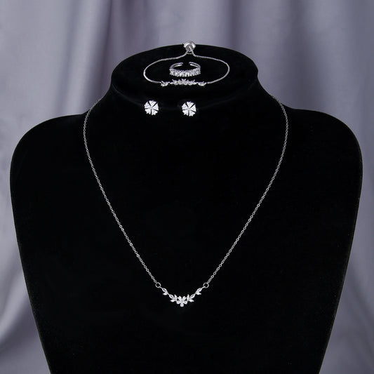 Sencillo y Elegante Conjunto de Joyas con Circonita Incrustada, Collar de Flores Plateado, Exquisitos Pendientes, Pulsera y Anillo, Adecuado para el Uso Diario y Festivo de la Mujer