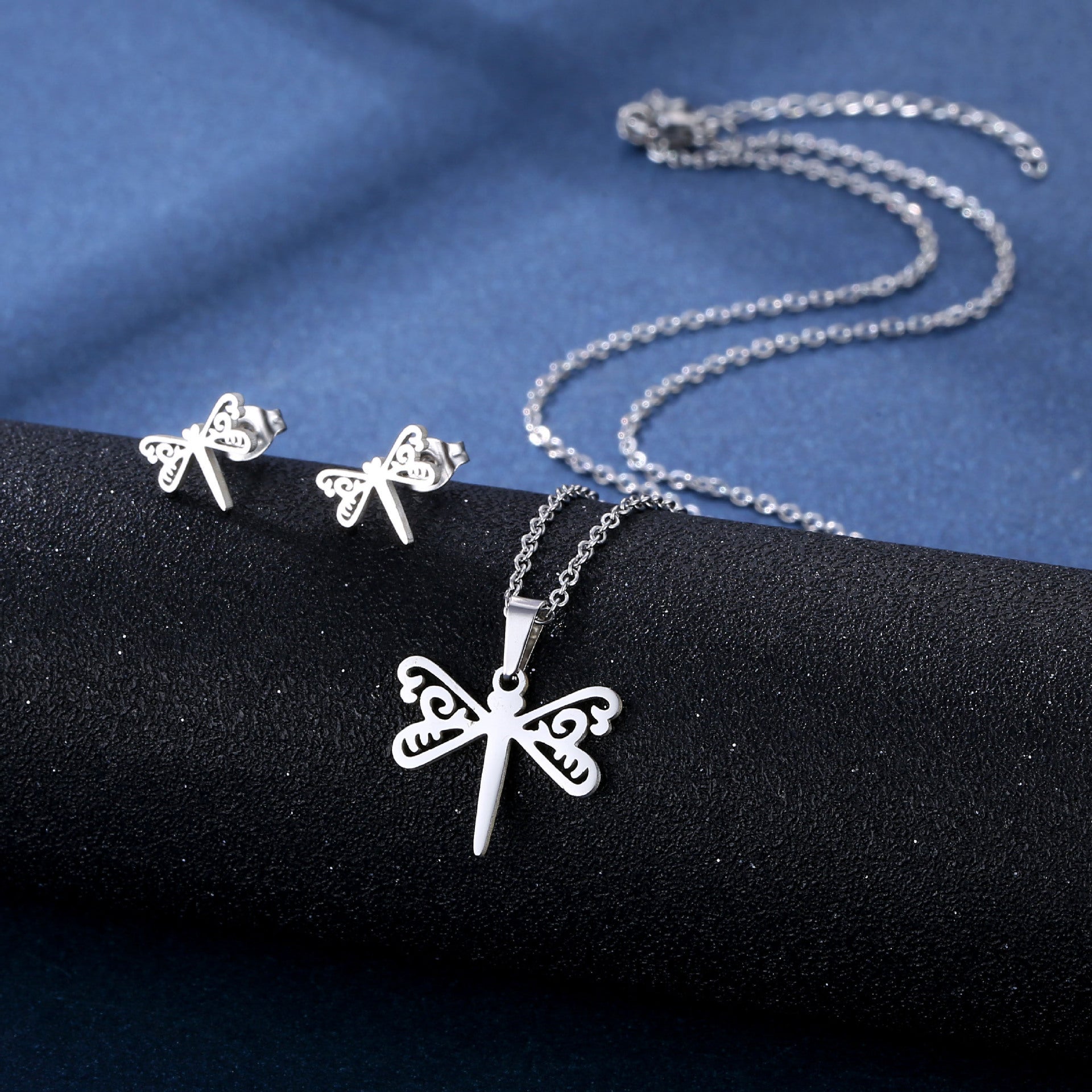 Ensemble Collier et Puces d'Oreilles en Acier Inoxydable