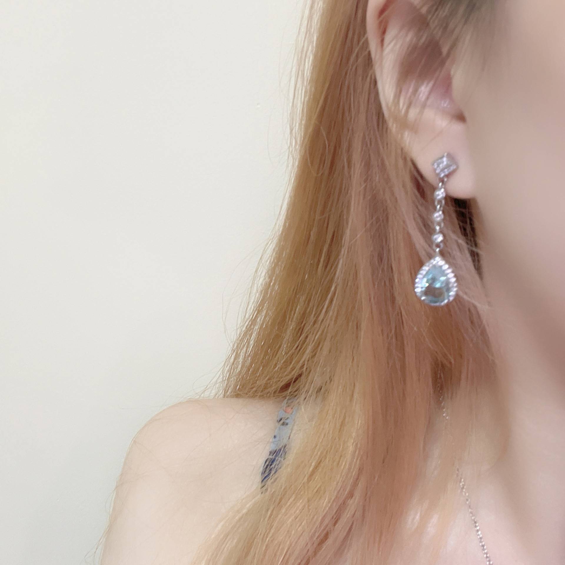 Collar de gemas Lágrimas de Sirena Lujo ligero Pendientes de alta gama Diseño de joyería elegante y sencillo de interés especial