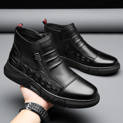Bottes montantes en cuir de première qualité, conçues pour l'homme moderne.