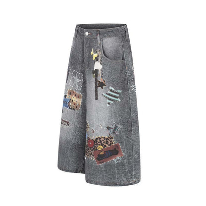 Shorts en jean délavé à motif imprimé
