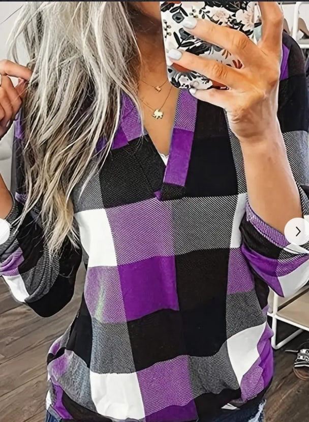 Camisa de franela a cuadros con estilo - Top suave de manga larga con cuello en V y ajuste relajado para uso diario, ropa informal para mujer para la temporada de otoño e invierno