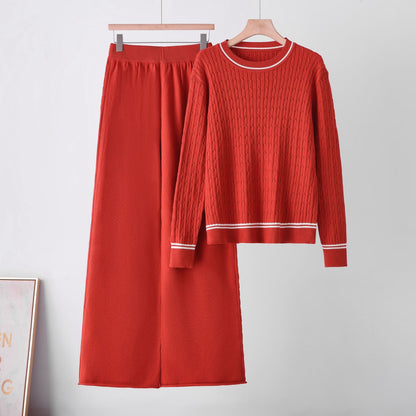 Elevate your everyday style with this sophisticated two-piece knit set