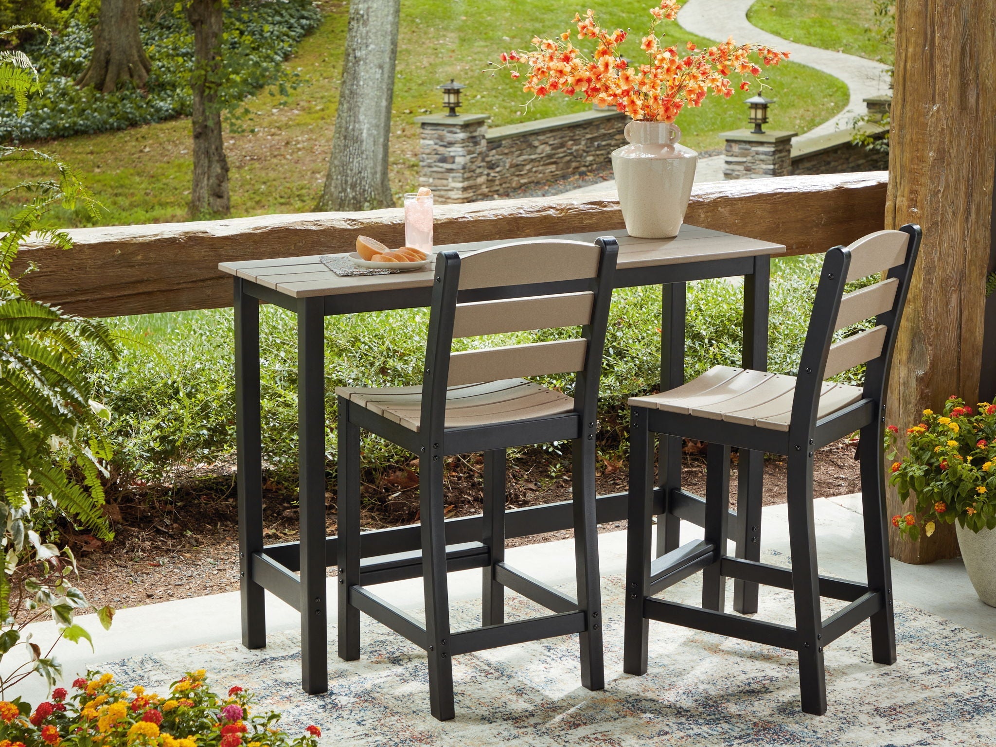 Signature Design by Ashley Shoreline Beach 3-Piece Patio Set Black/Beige-2