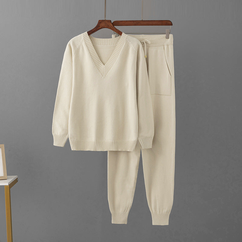 Conjunto de jersey de pico y pantalón