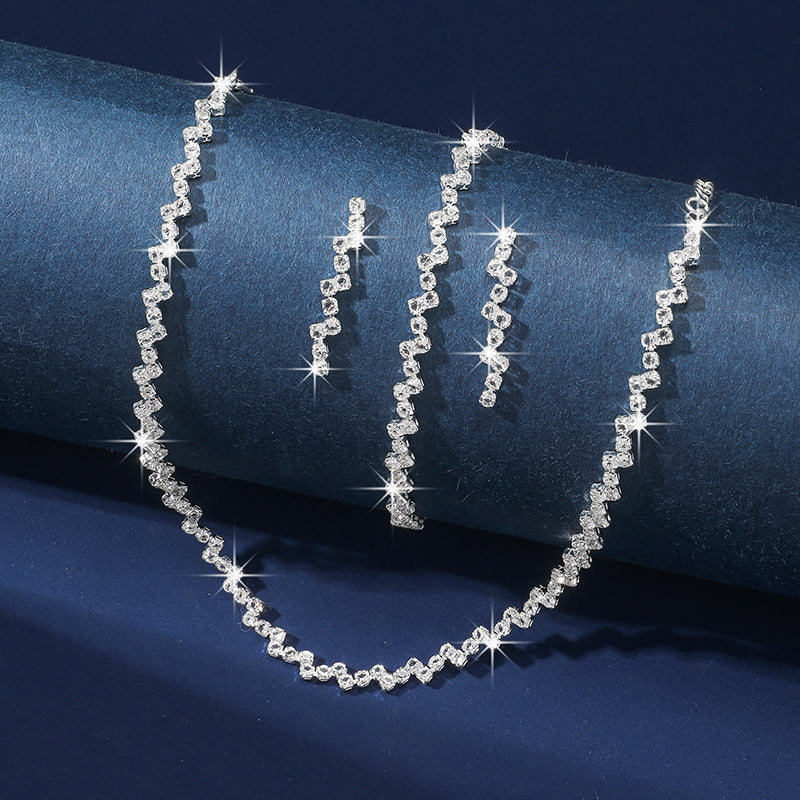 Ensemble Collier Boucles d'Oreilles et Bracelet ZirconEnsemble de trois pièces