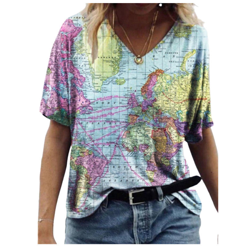 T-shirt à manches courtes et col en V à imprimé carte