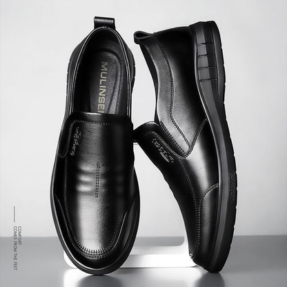 Chaussures en cuir pour hommes d'âge mûr et âgés