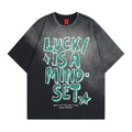 Camiseta de manga corta pintada con aerosol