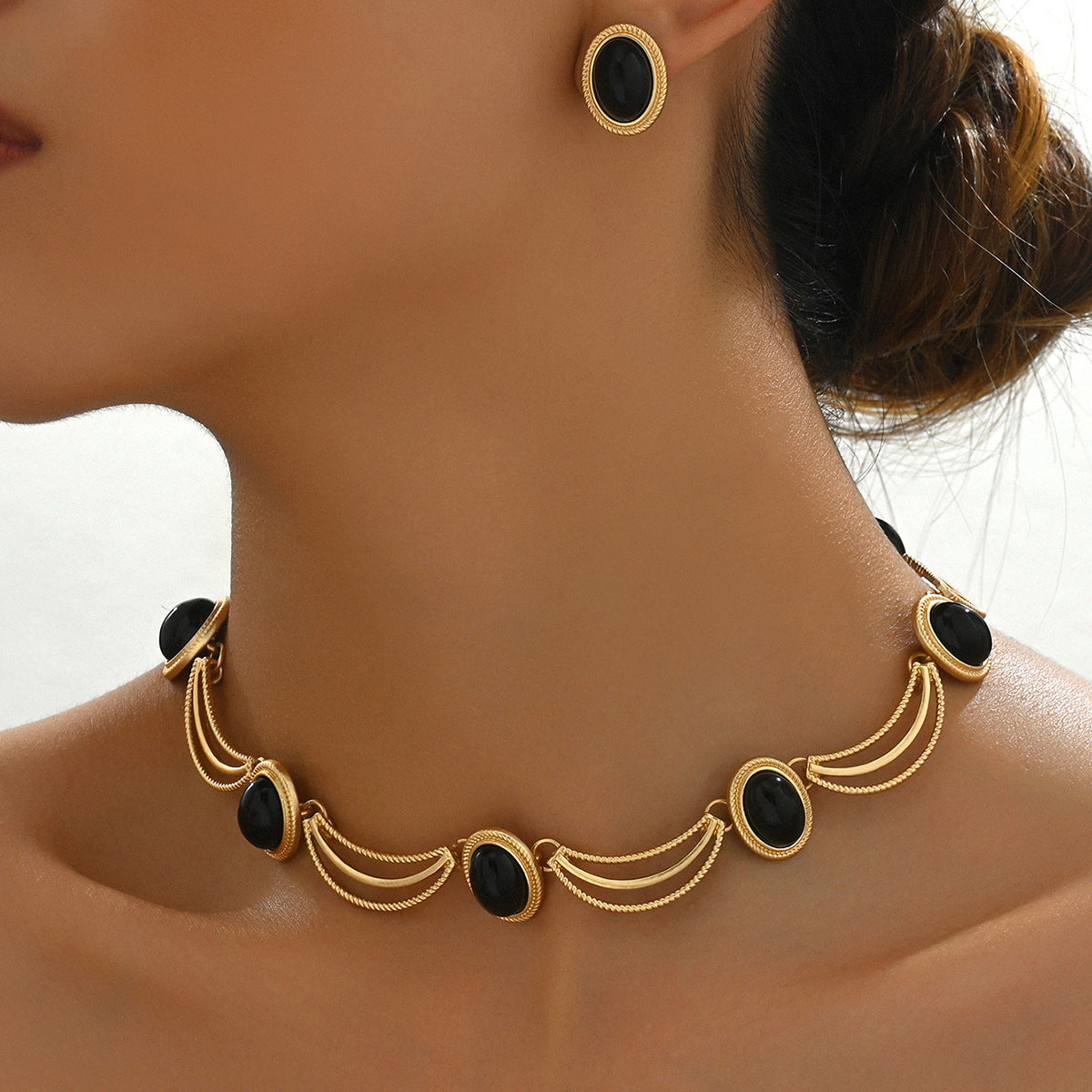Parure Boucles d'Oreilles et Collier Vintage avec Pierres Incrustées