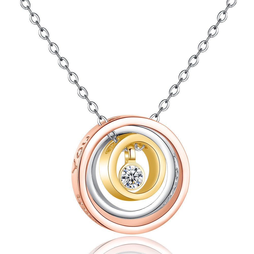 Collier en strass Ornement de luxe de niche