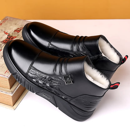 Bottes montantes en cuir de première qualité, conçues pour l'homme moderne.