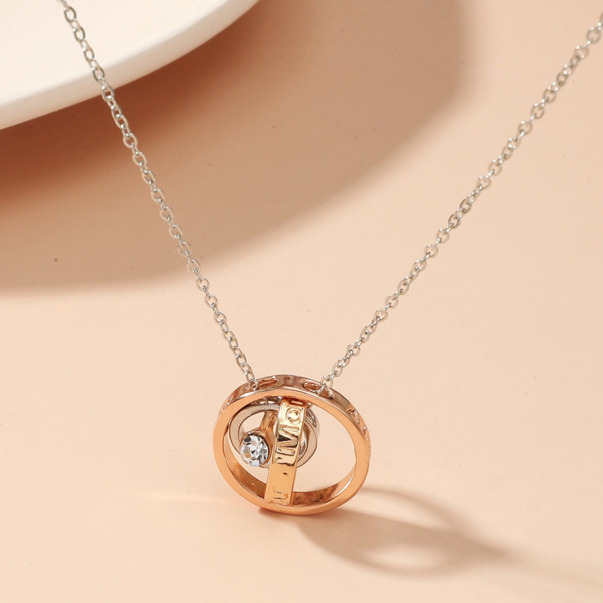 Collier en strass Ornement de luxe de niche