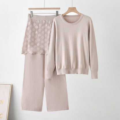 Elevate your everyday style with this sophisticated two-piece knit set.