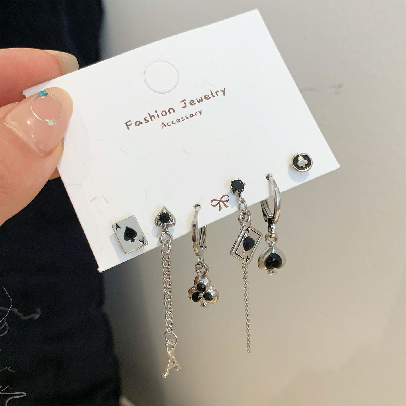 Pince d'oreille papillon de personnalité minimaliste, costume pour femme