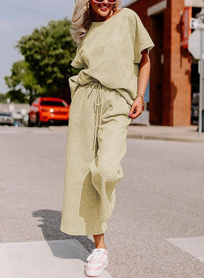 Ensemble deux pièces short et haut à manches courtes décontracté pour femme, texture couleur unie