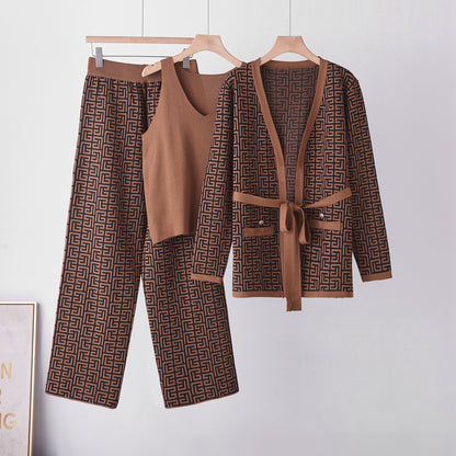 Ensemble tricoté amincissant à motif floral vintage